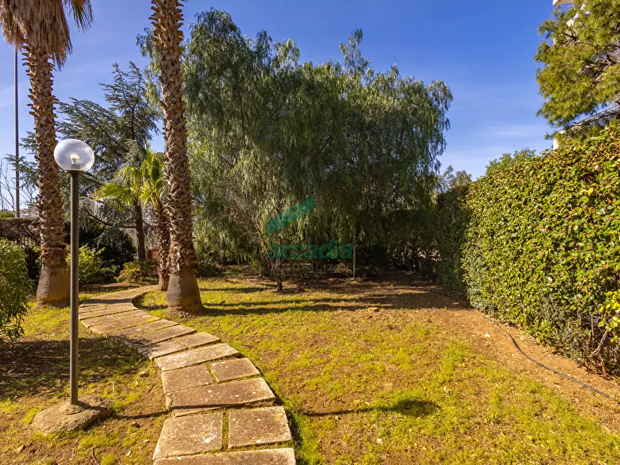 Immagine 34 di Quadrilocale in vendita  in Via Rosario Livatino 9 a Bari