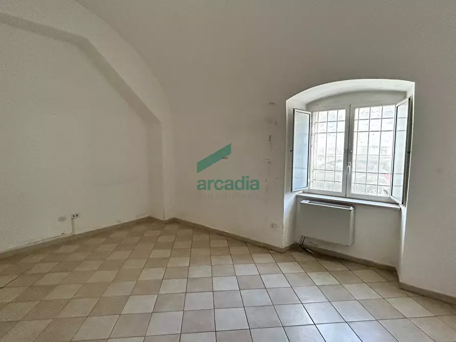 Immagine 6 di Locale commerciale in affitto  in Via Bellino 4 a Bitritto