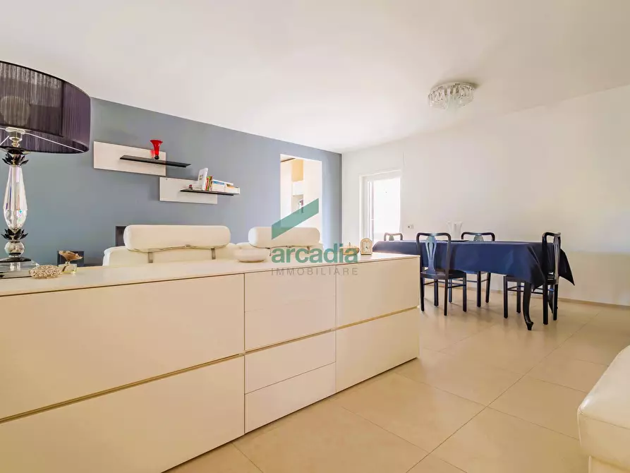 Immagine 4 di Quadrilocale in vendita  in Via Rosario Livatino 97 a Bari