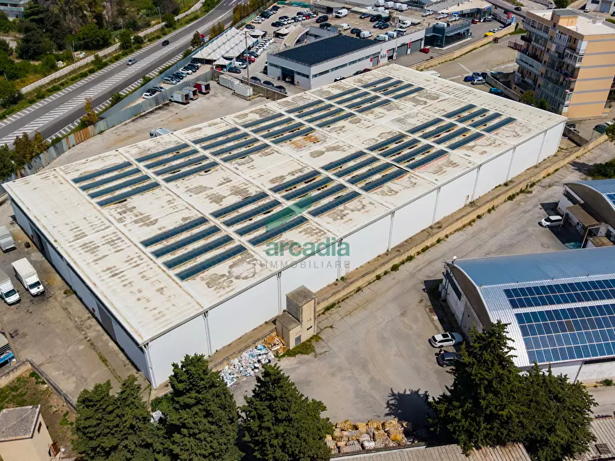 Immagine 19 di Attività artigianale in vendita  in SS96 13/C a Modugno