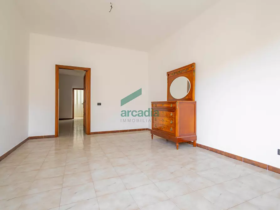 Immagine 11 di Quadrilocale in vendita  in Viale Japigia 42 a Bari