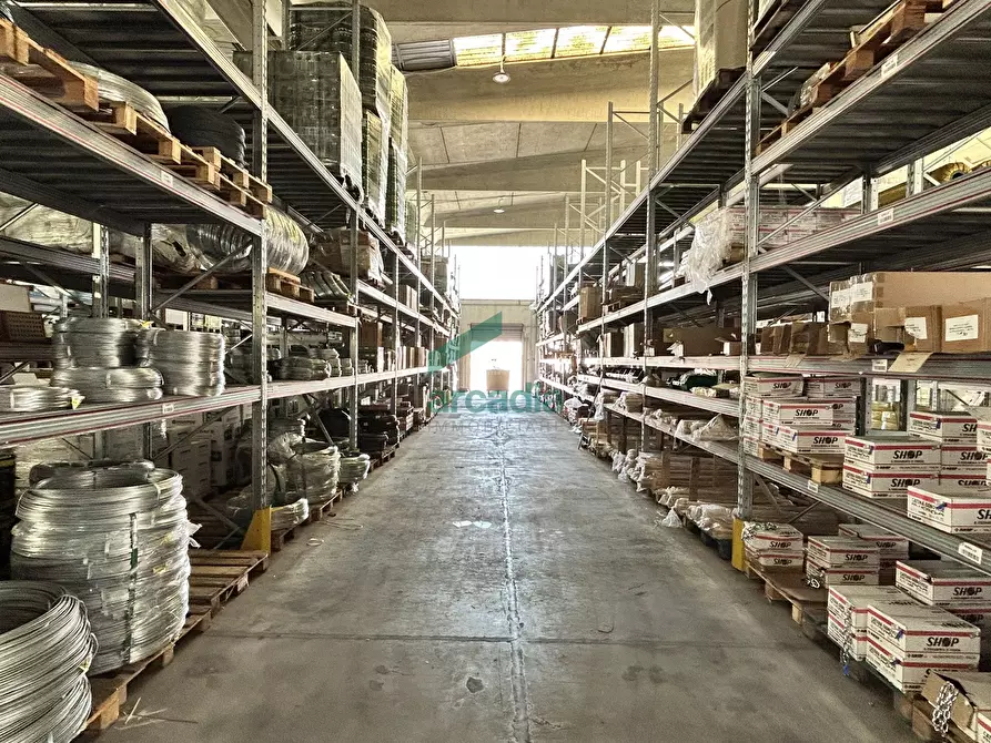 Immagine 7 di Attività artigianale in vendita  in SP54 km 1 a Modugno