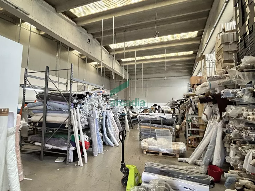 Immagine 3 di Attività artigianale in vendita  in Via dei Vetrai 5 a Modugno