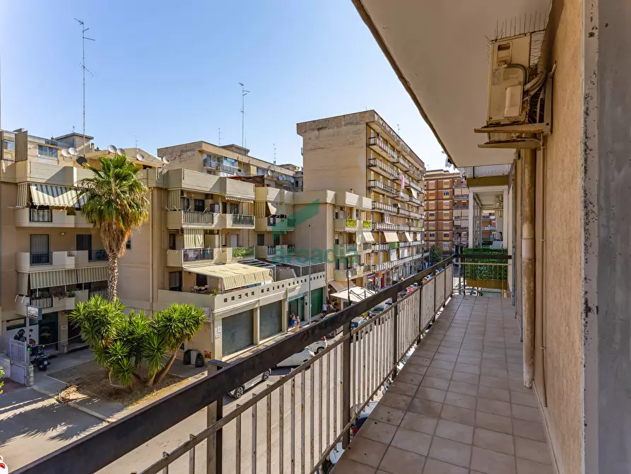Immagine 15 di Quadrilocale in vendita  in Via Pordenone 12 a Bari