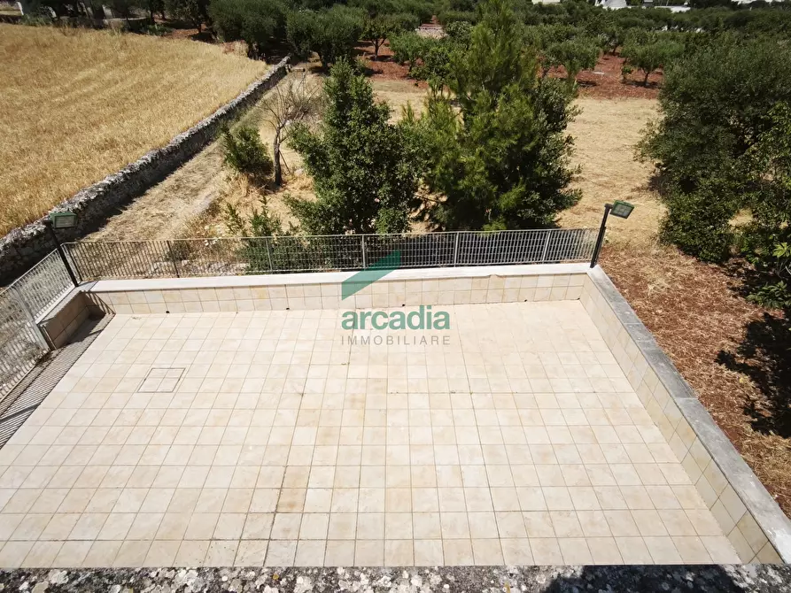 Immagine 23 di Villa in vendita  in KM 42 761 a Locorotondo