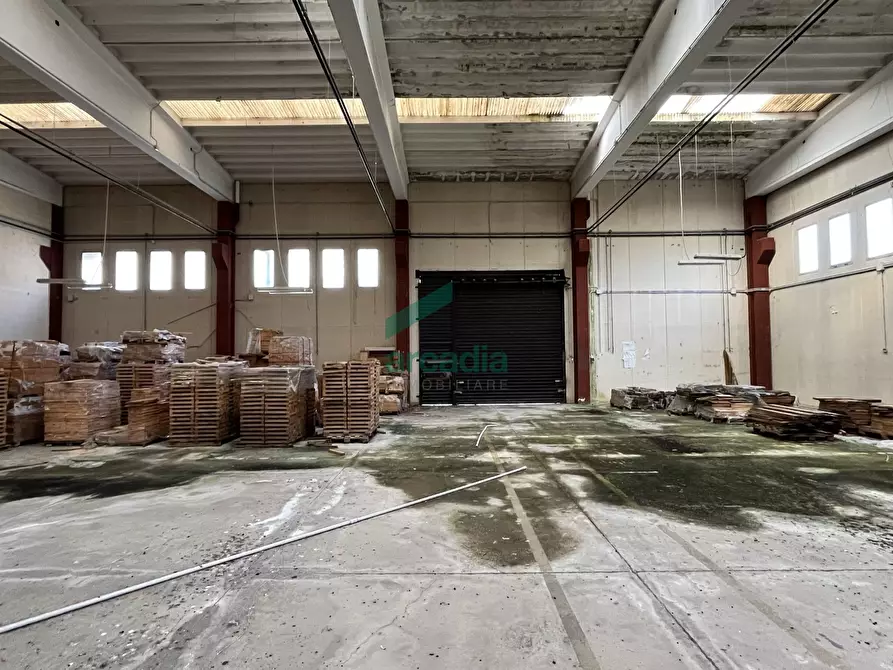 Immagine 10 di Attività artigianale in affitto  in SP231 KM 3,800 a Bitonto