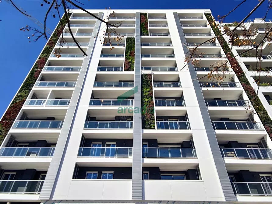 Immagine 13 di Ufficio in vendita  in Via Orfeo Mazzitelli 45 a Bari