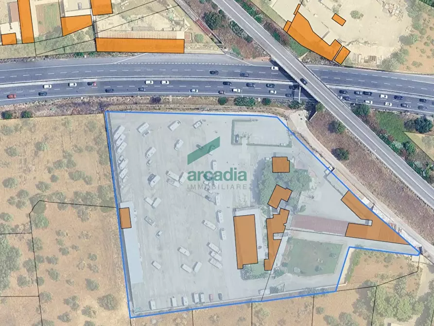 Immagine 22 di Locale commerciale in vendita  in Via Giovanni Gentile 79bis a Bari