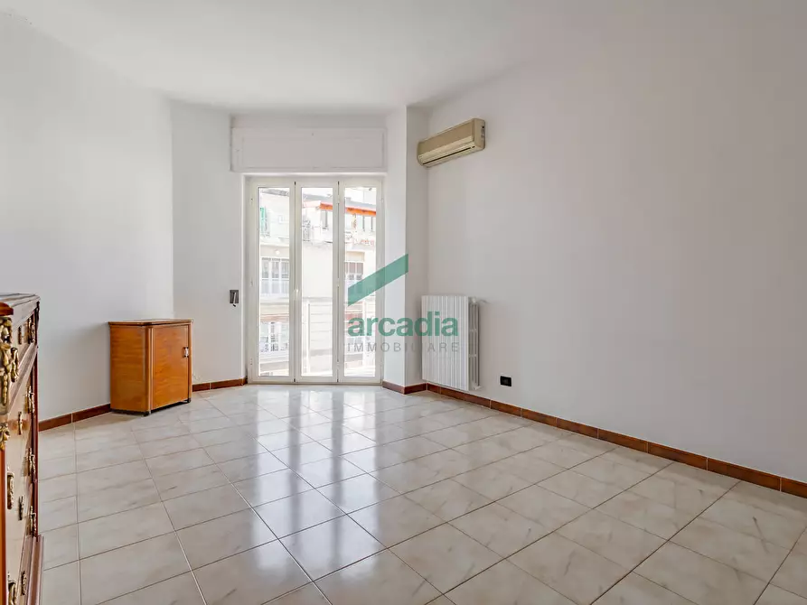 Immagine 14 di Quadrilocale in vendita  in Viale Japigia 42 a Bari