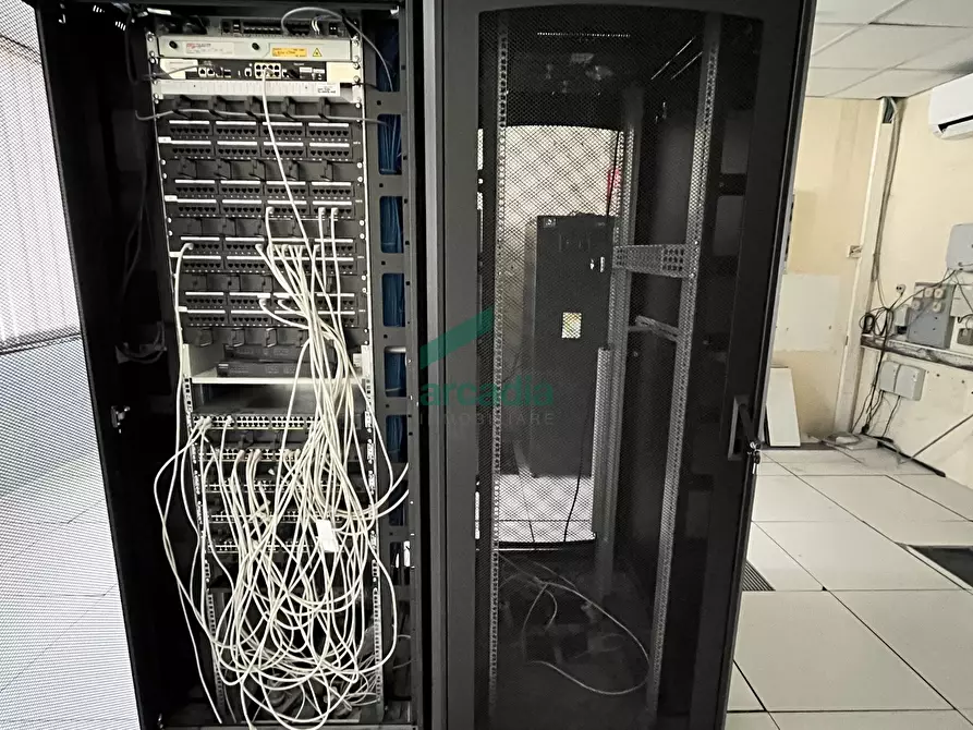 Immagine 6 di Ufficio in affitto  in Via Sette Pietro 4 a Bari