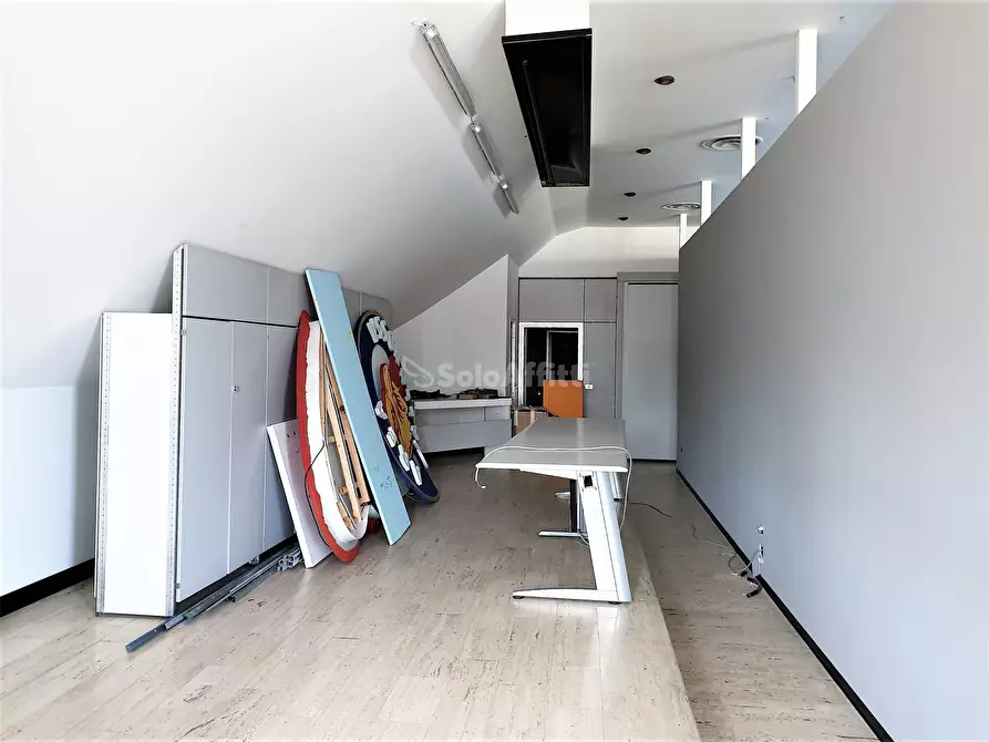 Immagine 4 di Ufficio in affitto  a Catanzaro