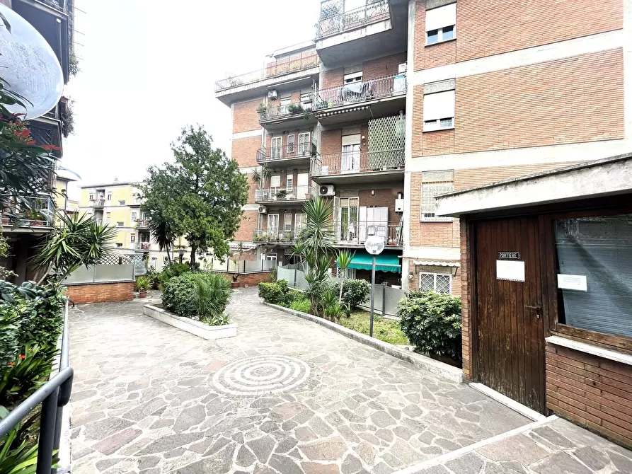 Immagine 17 di Bilocale in affitto  in Via Casimiro Manassei 61 a Roma