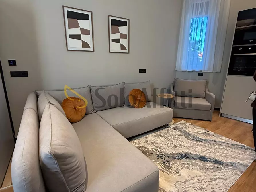 Immagine 2 di Bilocale in affitto  in Viale Piave 5 a Seveso