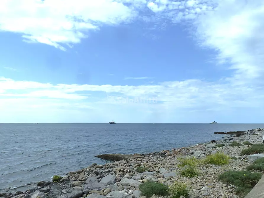 Immagine 23 di Trilocale in affitto  in Corso Felice Cavallotti 340 a San Remo