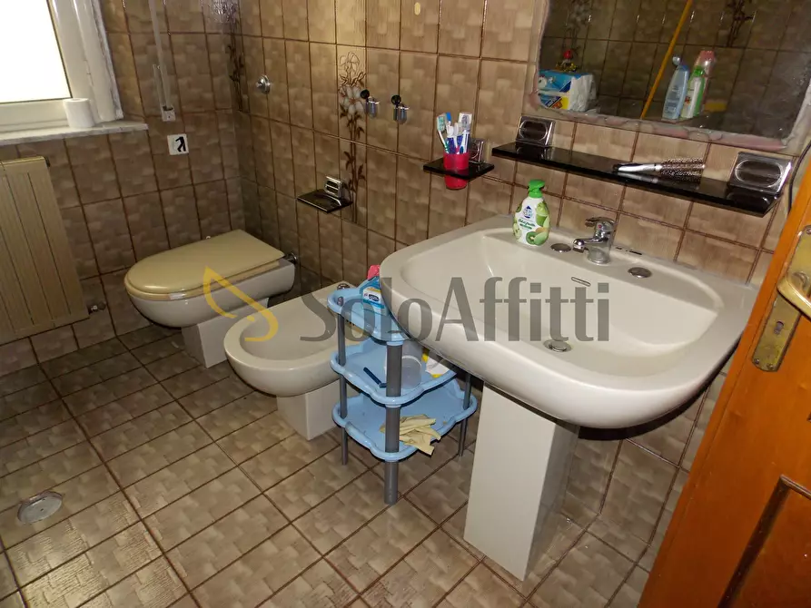 Immagine 10 di Stanza singola in affitto  a Catanzaro