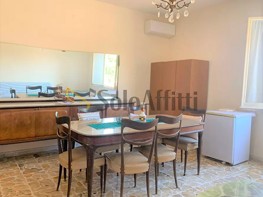 Immagine 5 di Stanza singola in affitto  a Cagliari