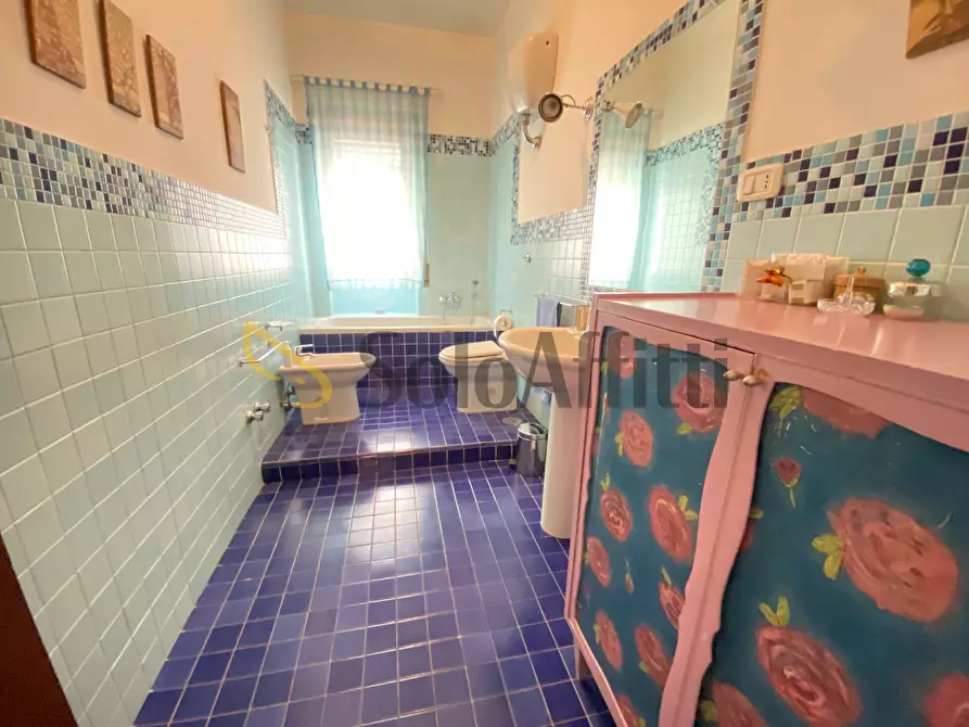 Immagine 23 di Stanza singola in affitto  in Via Ferrarecce 57 a Caserta