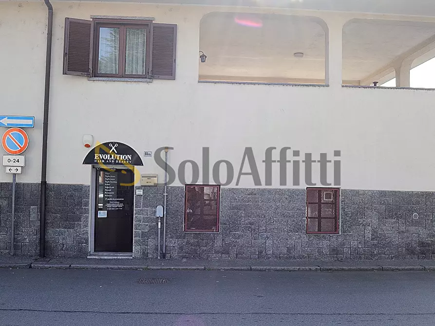 Immagine 1 di Locale commerciale in affitto  in Via Cavour 69 a Settimo Torinese