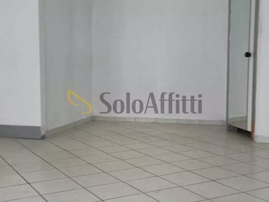 Immagine 9 di Locale commerciale in affitto  in Via Dante Di Nanni 64 a Torino