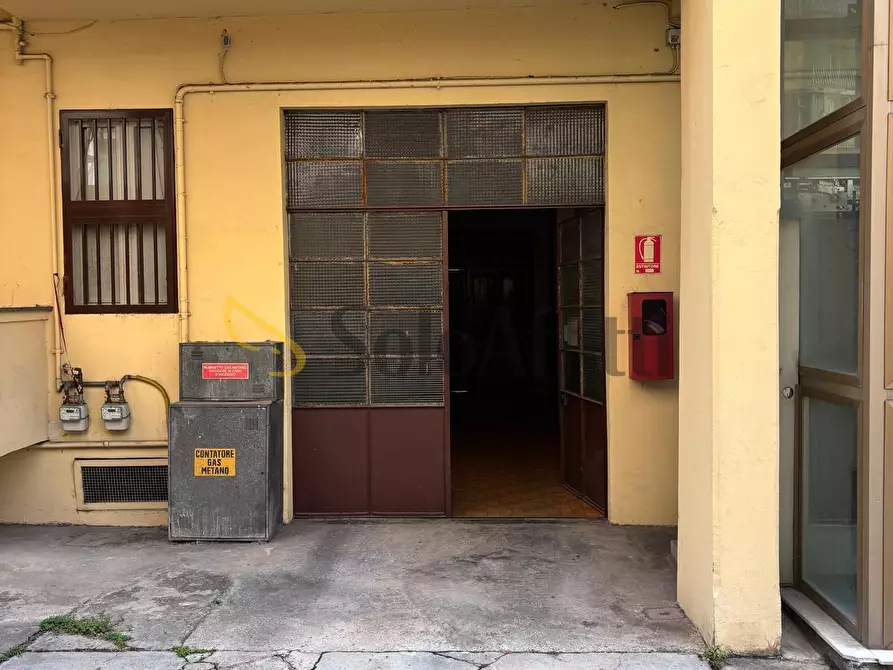 Immagine 14 di Magazzino in affitto  a Torino