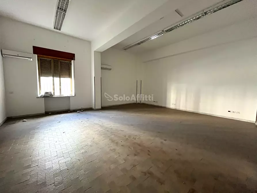 Immagine 6 di Ufficio in affitto  a Catanzaro