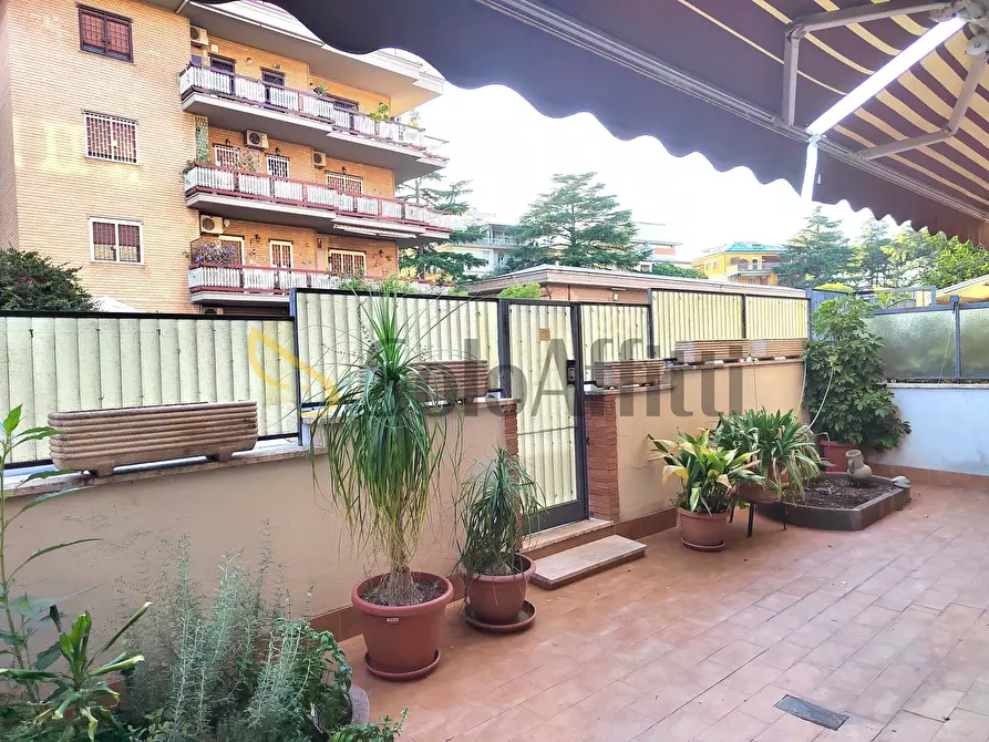 Immagine 18 di Trilocale in affitto  in Via Antonio Sogliano a Roma