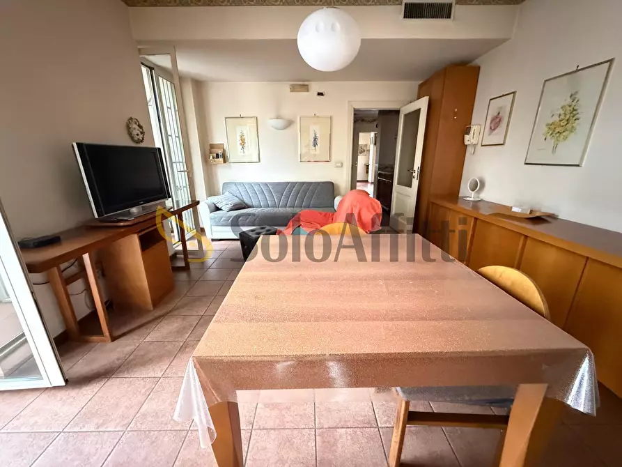 Immagine 11 di Trilocale in affitto  in Via Roma 188 a Caserta