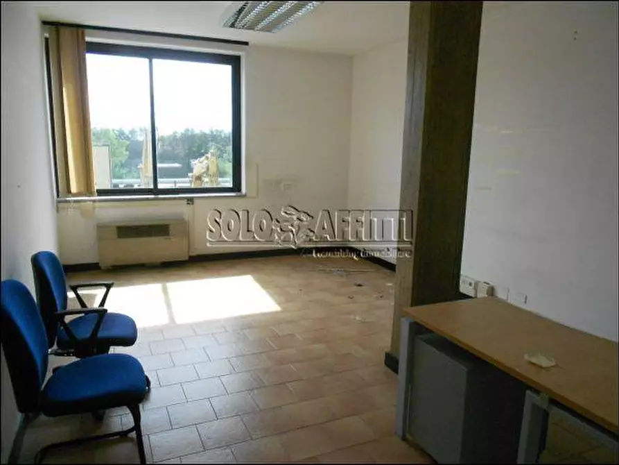 Immagine 4 di Ufficio in affitto  in Via Ivo Oliveti a Fiumicino