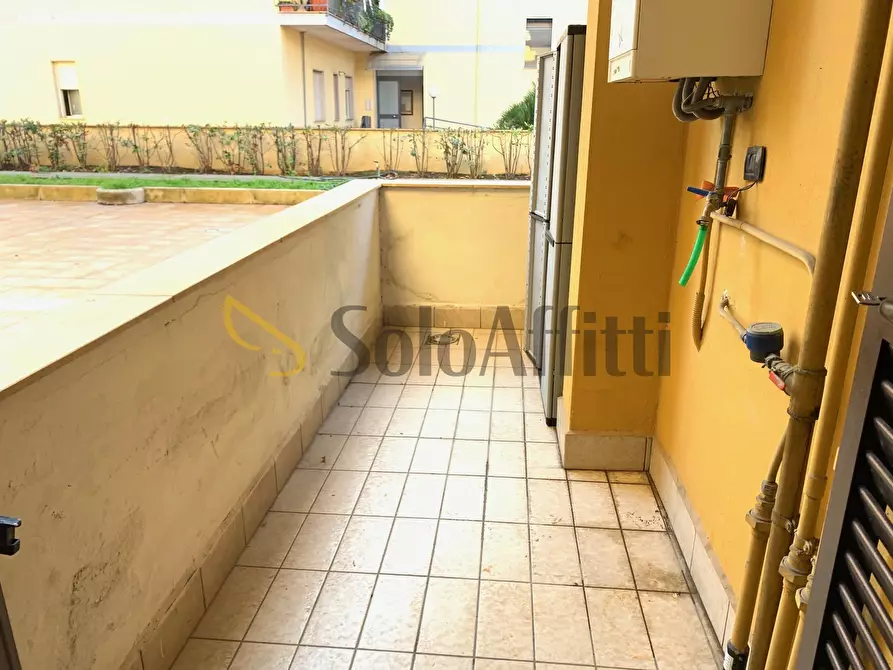 Immagine 21 di Bilocale in affitto  in Via Galatina a Caserta
