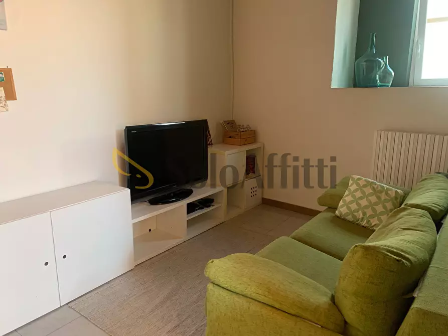 Immagine 23 di Bilocale in affitto  in Salita San Camillo 33 a Catania