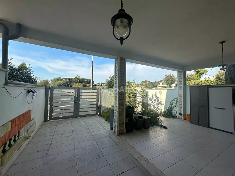 Immagine 14 di Villetta a schiera in affitto  in Via dei Frassini a Anzio