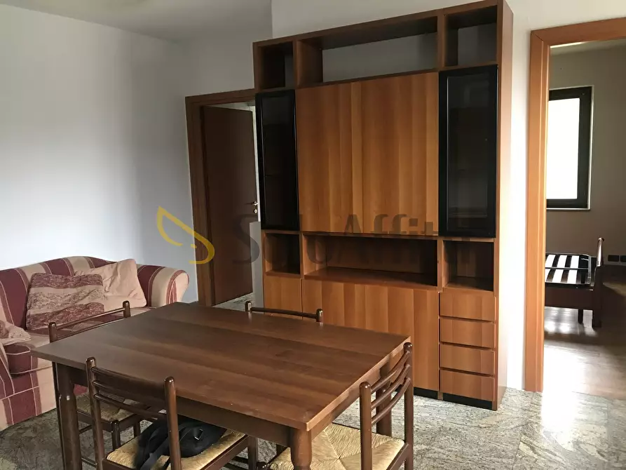 Immagine 1 di Bilocale in affitto  in Via Fornaci 45 a Settimo Torinese