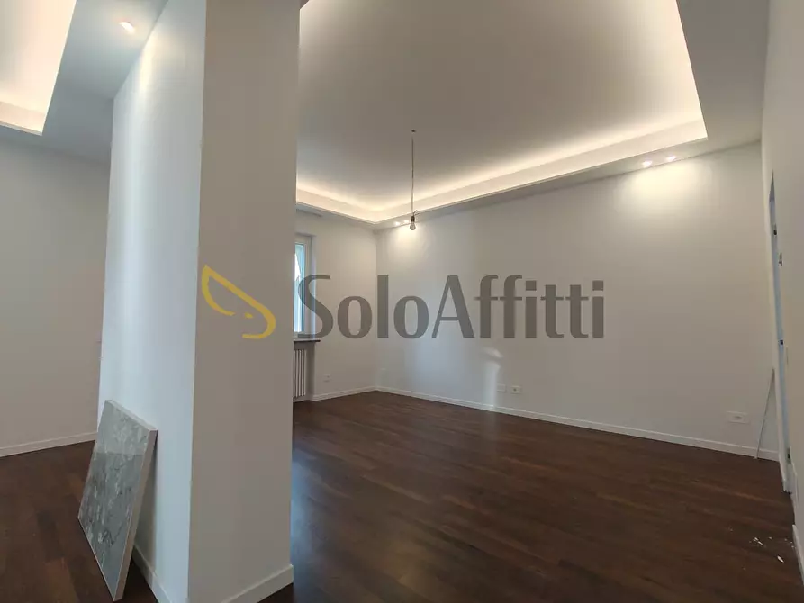 Immagine 9 di Villa in affitto  a Marnate