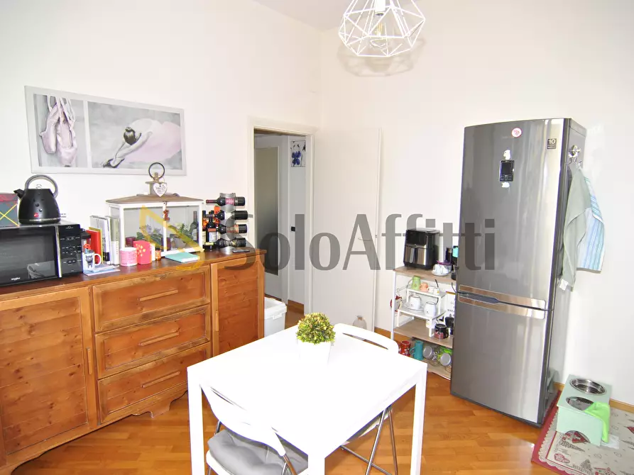 Immagine 25 di Trilocale in affitto  a Livorno