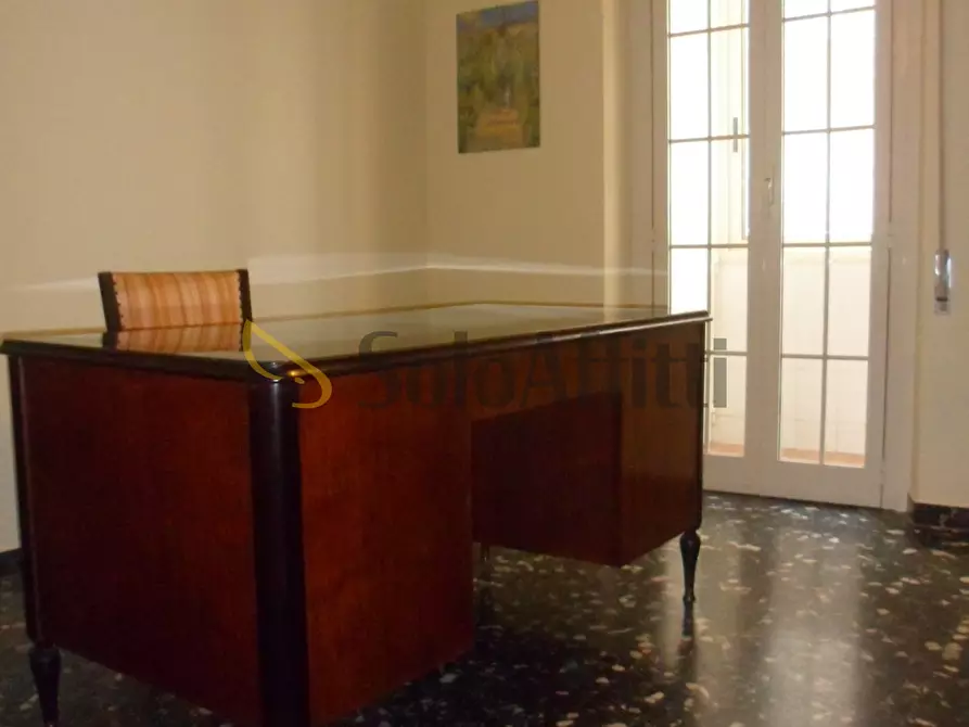 Immagine 11 di Trilocale in affitto  a Cagliari