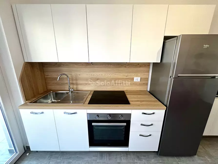 Immagine 8 di Bilocale in affitto  in Via Carlo Pisacane 4 a Alba Adriatica