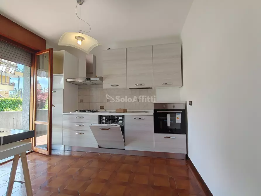 Immagine 5 di Trilocale in affitto  a Somma Lombardo