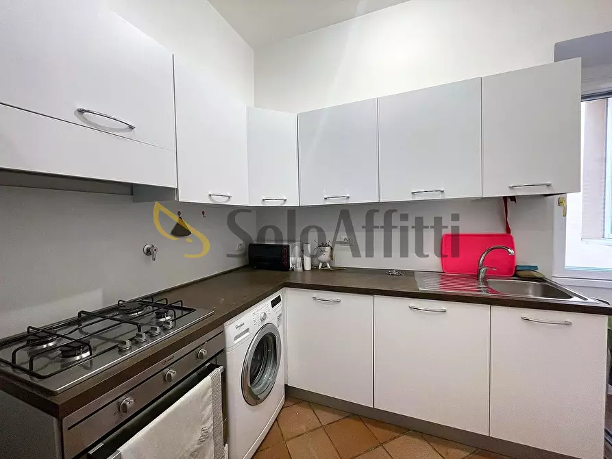 Immagine 27 di Quadrilocale in affitto  in via della Panetteria 45 a Roma