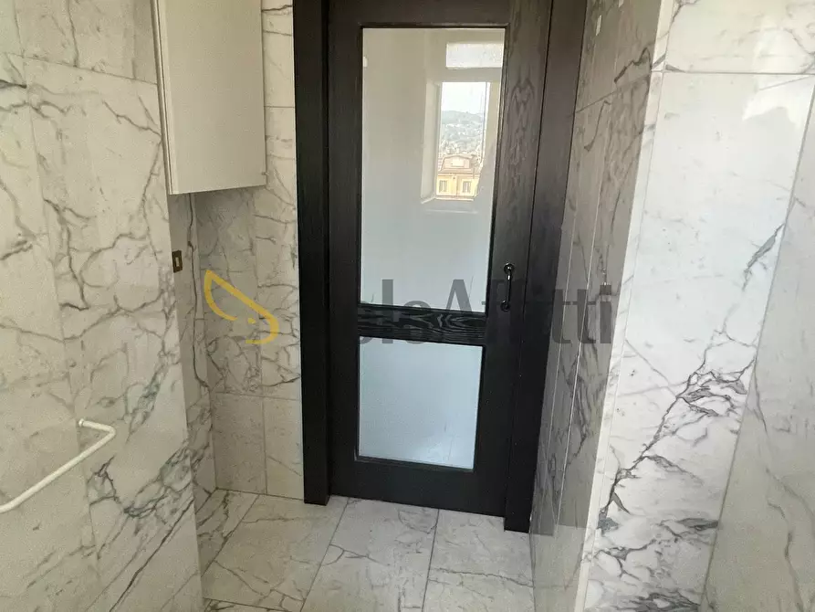 Immagine 18 di Trilocale in affitto  in Corso Galileo Ferraris a Torino