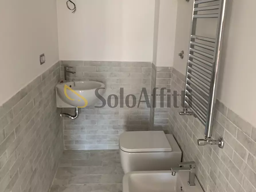 Immagine 18 di Trilocale in affitto  in Via delle Ferriere 20 a Caserta