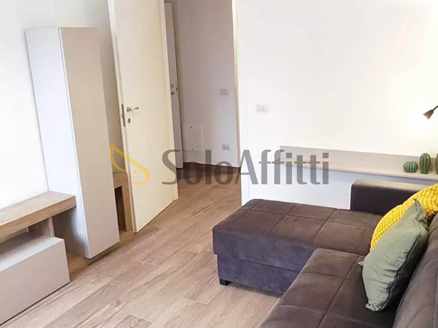 Immagine 2 di Bilocale in affitto  in Viale Guglielmo Marconi a Cusano Milanino