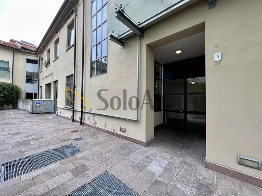 Immagine 8 di Loft/Open space in affitto  in Via Crescentino 25 a Torino