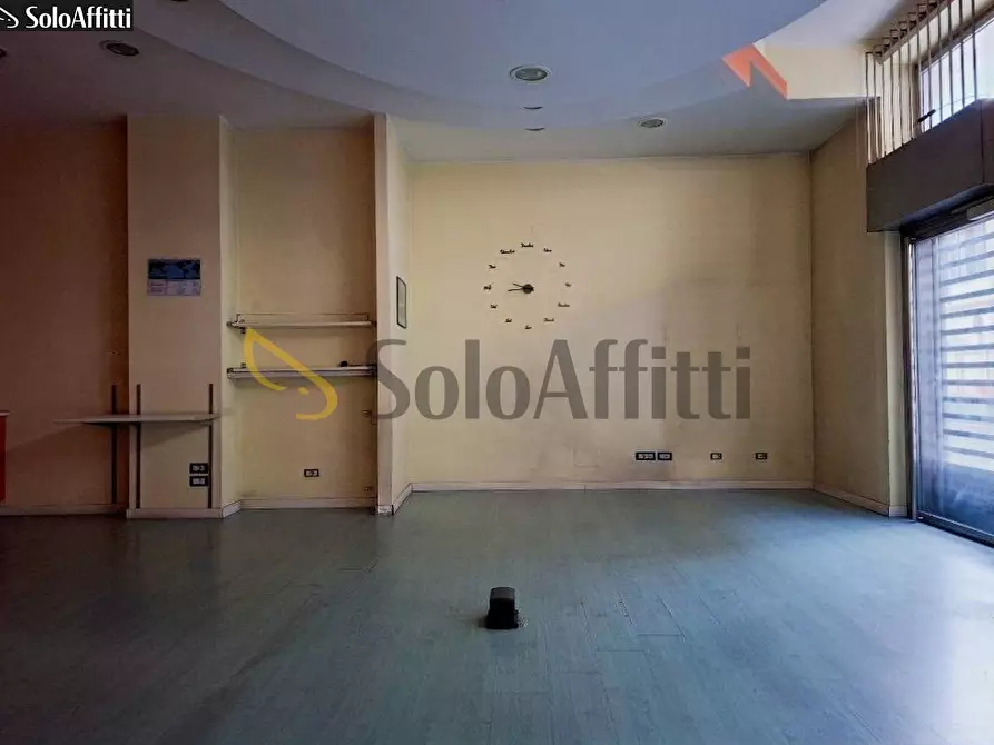 Immagine 8 di Locale commerciale in affitto  in Via Antonio Origo 28 a Lissone