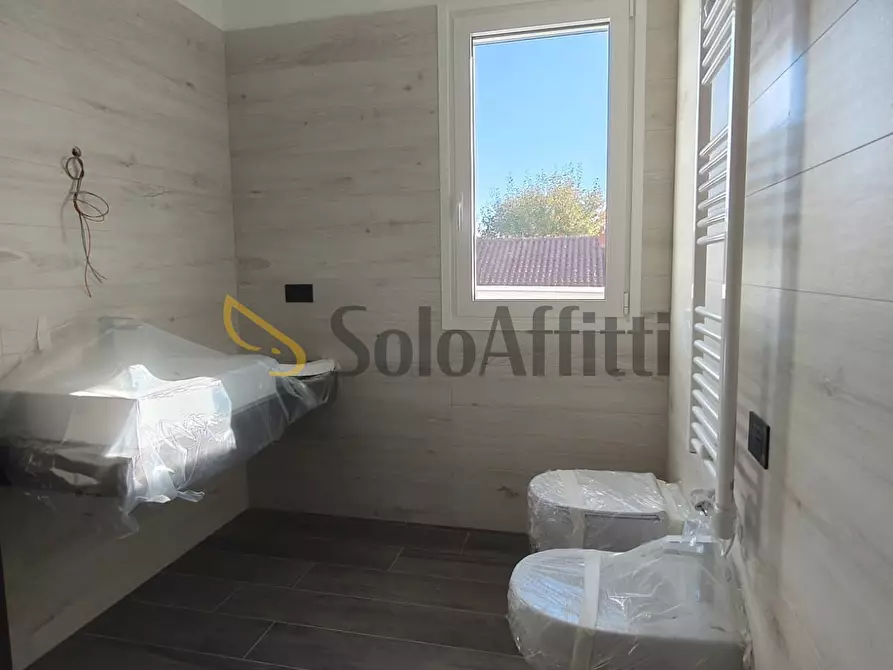 Immagine 15 di Bilocale in affitto  a Magnago
