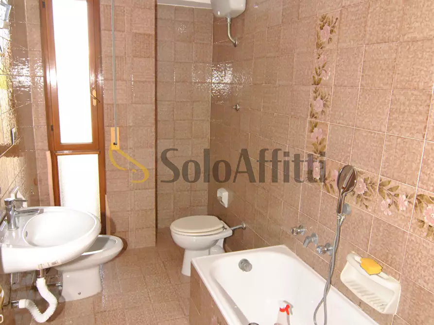 Immagine 15 di Quadrilocale in affitto  in Viale Francesco Petrarca 113 a Livorno