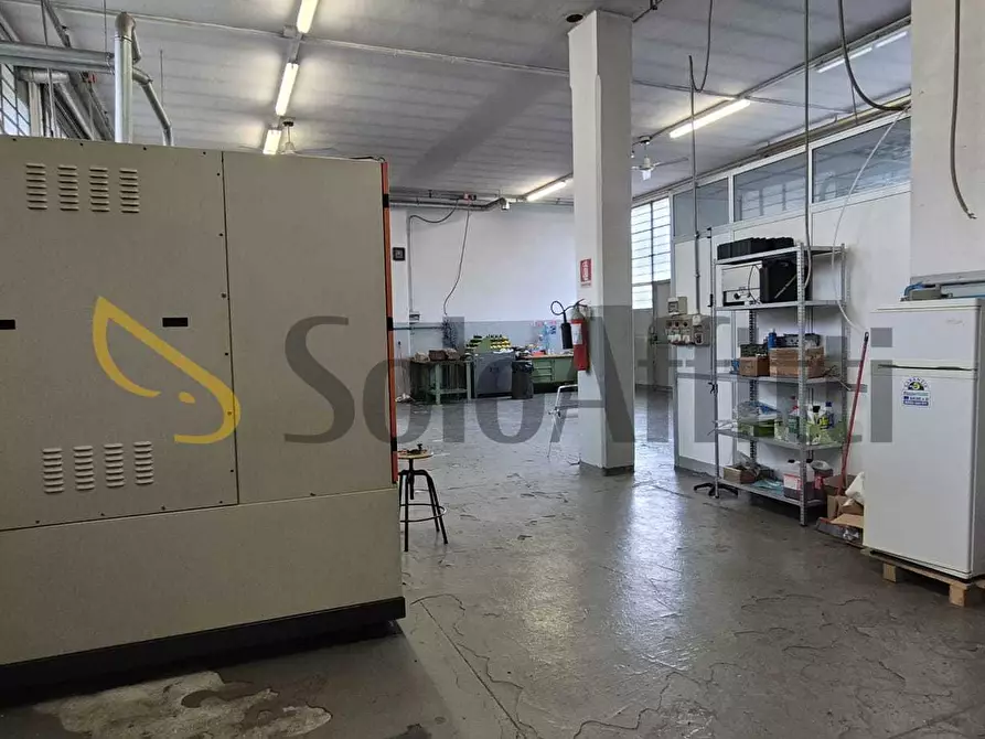 Immagine 36 di Capannone industriale in affitto  in Via Francesco De Sanctis a Torino