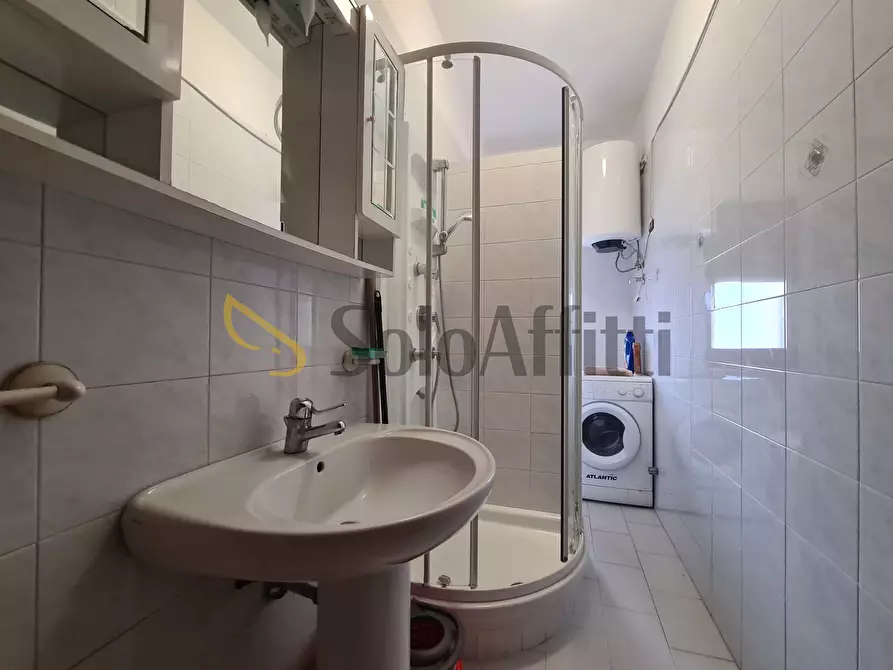 Immagine 14 di Stanza singola in affitto  a Catanzaro