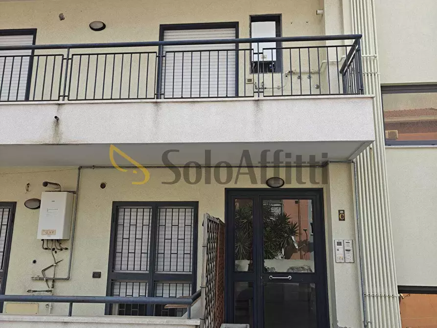 Immagine 11 di Trilocale in affitto  a Catania