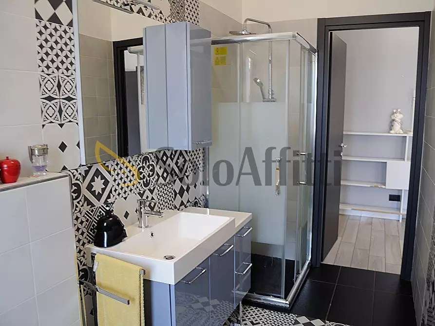 Immagine 12 di Trilocale in affitto  in Via Giuseppe Garibaldi 13 a Settimo Torinese