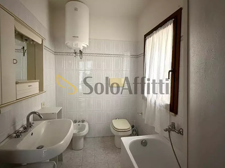 Immagine 13 di Villa in affitto  in Viale dei Narcisi a Anzio